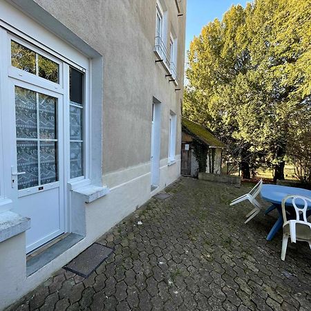Meuble De Tourisme Dans Parc Arbore 1000M2 - Sejour-La-Roche Eperon Ла-Рош-Позе Екстер'єр фото
