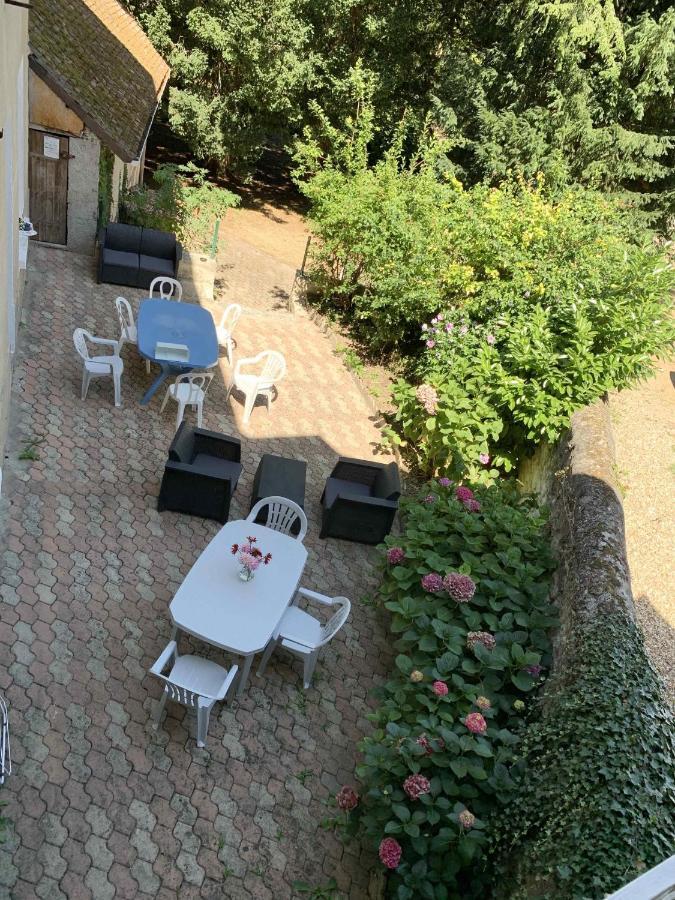 Meuble De Tourisme Dans Parc Arbore 1000M2 - Sejour-La-Roche Eperon Ла-Рош-Позе Екстер'єр фото