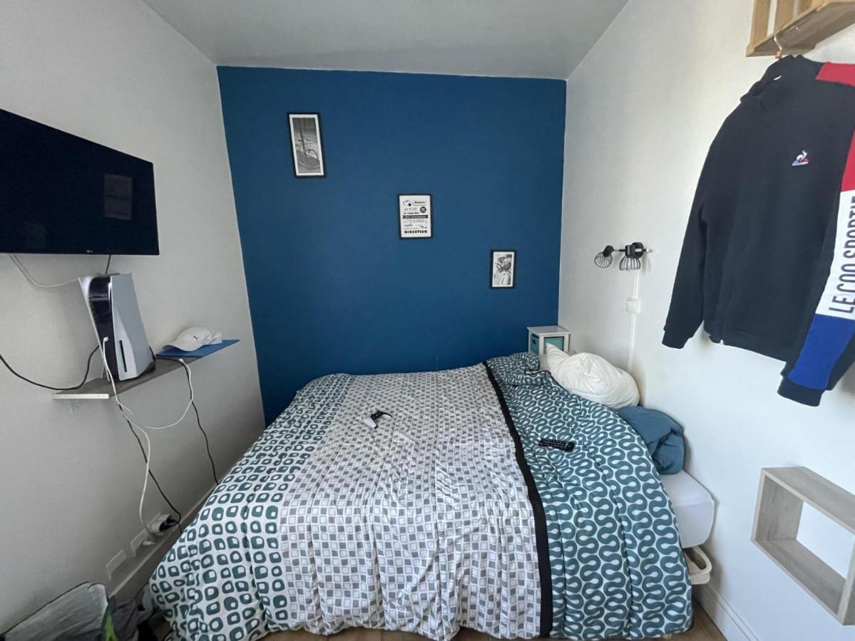 Meuble De Tourisme Dans Parc Arbore 1000M2 - Sejour-La-Roche Eperon Ла-Рош-Позе Екстер'єр фото
